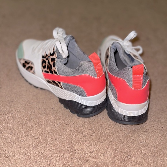 Cheetah Sneakers - Picture 3 of 5